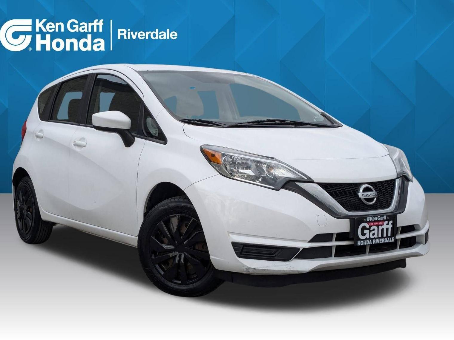 NISSAN VERSA NOTE 2018 3N1CE2CP3JL366285 image